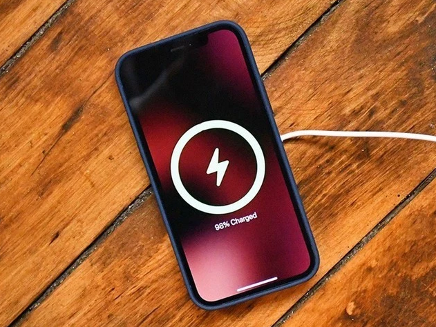 武胜苹果手机维修分享iPhone 12可以随便充电吗 